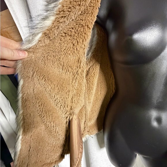 Scully Tan and Gray Faux Fur Trim Jacket Sz Medium NWOT - Picture 7 of 8